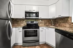 2870 Pharr Ct South NW, Atlanta, GA 30305 - Photo 5