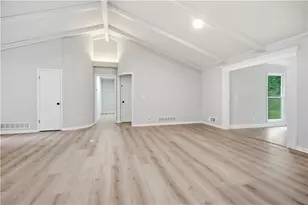 1180 Lake Shore Cir, Gainesville, GA 30501 - Photo 5