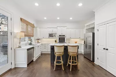 3585 Roxboro Road NE #6, Atlanta, GA 30326 - Photo 3