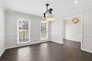 9785 La View Cir, Roswell, GA 30075 - Photo 15