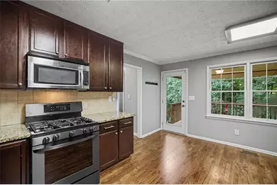 1033 Atherton Lane, Woodstock, GA 30189 - Photo 17