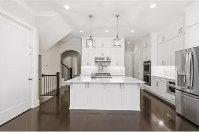 2070 Wheaton Way, Atlanta, GA 30328 - Photo 11