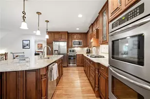 1076 Coronation Dr, Atlanta, GA 30338 - Photo 3