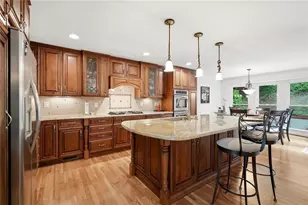 1076 Coronation Dr, Atlanta, GA 30338 - Photo 5