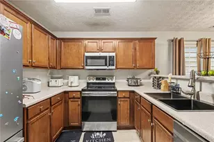 413 Erin Ct, Villa Rica, GA 30180 - Photo 3