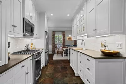 5241 Glenridge Drive, Atlanta, GA 30342 - Photo 7