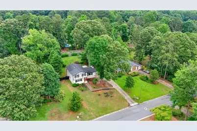 695 Shannon Green Circle SW, Mableton, GA 30126 - Photo 7