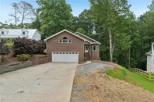 6137 White Oak Dr, Flowery Branch, GA 30542 - Photo 11
