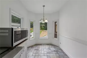 6137 White Oak Dr, Flowery Branch, GA 30542 - Photo 21