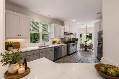 6137 White Oak Drive, Flowery Branch, GA 30542 - Photo 5