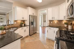 2285 Heritage Green Ct, Marietta, GA 30064 - Photo 15