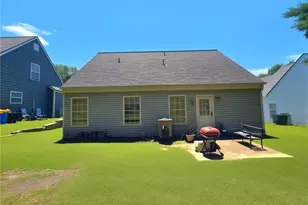 8208 Wynfield Dr, Jonesboro, GA 30238 - Photo 5
