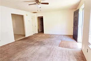 8208 Wynfield Dr, Jonesboro, GA 30238 - Photo 9