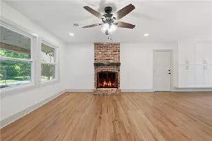 2920 Fantasy Ln, Decatur, GA 30033 - Photo 9
