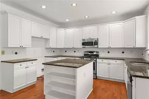 1430 White Flowers Ln, Lawrenceville, GA 30045 - Photo 11