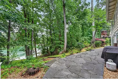 6321 Lakeview Drive, Buford, GA 30518 - Photo 17
