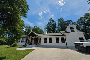 2820 Lullwater Dr, Gainesville, GA 30506 - Photo 3