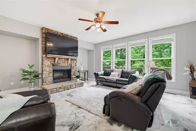 3560 Ridge Drive, Gainesville, GA 30501 - Photo 9