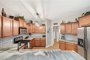 3560 Ridge Dr, Gainesville, GA 30501 - Photo 5