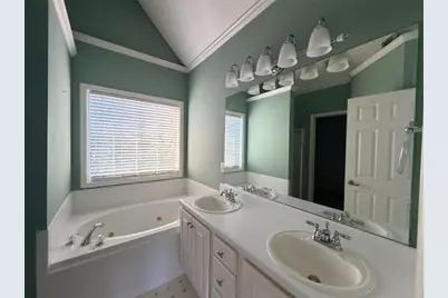 190 The Falls Boulevard, Covington, GA 30016 - Photo 13