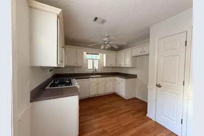 190 The Falls Boulevard, Covington, GA 30016 - Photo 9