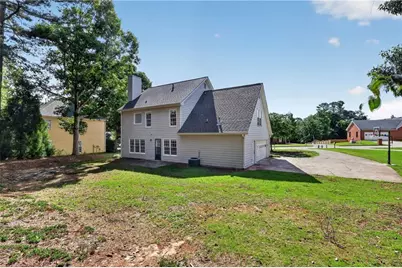 2232 Woodbriar Drive, Buford, GA 30518 - Photo 9