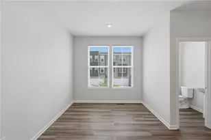 1422 Creekside Circle, Atlanta, GA 30318 - Photo 13