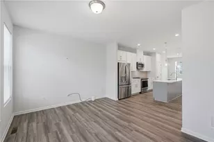 1422 Creekside Circle, Atlanta, GA 30318 - Photo 7