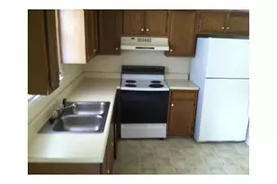 2523 Sweetridge Ct, Lithia Springs, GA 30122 - Photo 3