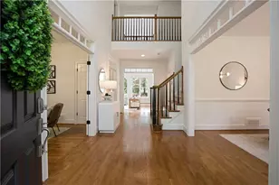 10425 Cranchester Way, Alpharetta, GA 30022 - Photo 3