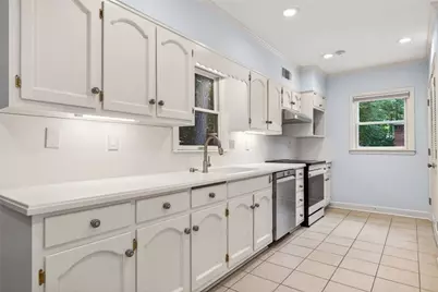 1855 Bedfordshire Court, Decatur, GA 30033 - Photo 13