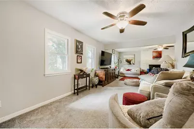 620 Ravenwood Drive, Woodstock, GA 30188 - Photo 5