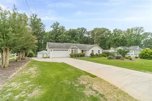 498 Slew Ave, Lawrenceville, GA 30043 - Photo 5