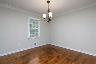 226 King David Dr SW, Lilburn, GA 30047 - Photo 9