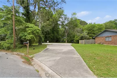 739 S Carter Drive, Jonesboro, GA 30236 - Photo 1