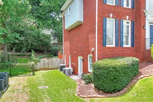 1252 Braeburn Dr, Lawrenceville, GA 30044 - Photo 5