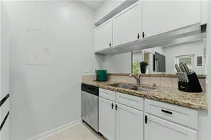 1250 Parkwood Circle SE, Atlanta, GA 30339 - Photo 9