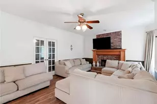 345 Oak Springs Dr NW, Lawrenceville, GA 30043 - Photo 9