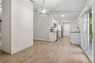 923 Bay Berry Ln, Lawrenceville, GA 30043 - Photo 9