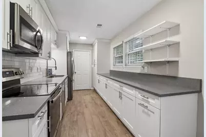 923 Bay Berry Lane, Lawrenceville, GA 30043 - Photo 13