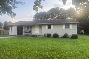 118 Brooks Mill Dr NE, Calhoun, GA 30701 - Photo 1