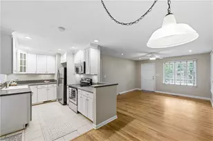 3127 Vine Cir, Decatur, GA 30033 - Photo 11