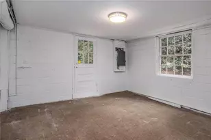 388 Lakemoore Dr NE, Atlanta, GA 30342 - Photo 25