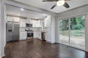 388 Lakemoore Dr NE, Atlanta, GA 30342 - Photo 11