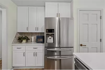 916 Fernwood Road, Woodstock, GA 30189 - Photo 11