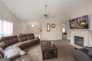1066 Mcduffie Cir, Douglasville, GA 30134 - Photo 7