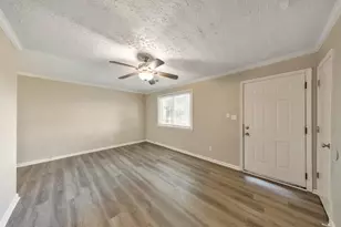 27 Pratt St, Newnan, GA 30263 - Photo 9