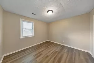 27 Pratt St, Newnan, GA 30263 - Photo 23