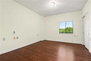 1800 Clairmont Lake, Decatur, GA 30033 - Photo 9
