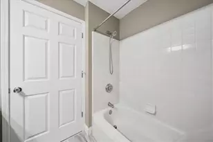 1074 Peachtree Walk NE, Atlanta, GA 30309 - Photo 27